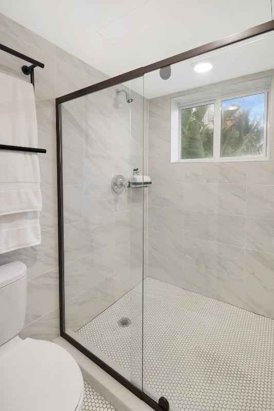 Ocean Treasure Beachside Suites - image 19