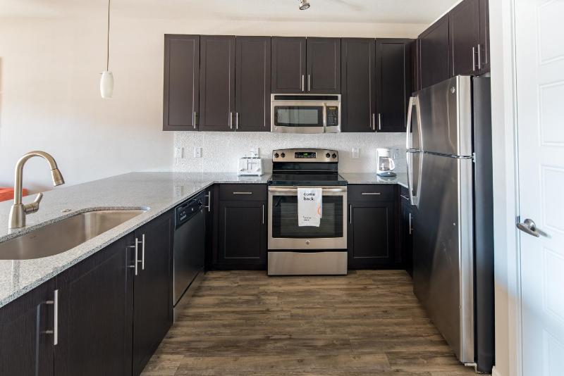 One-Bedroom Apartment image 2