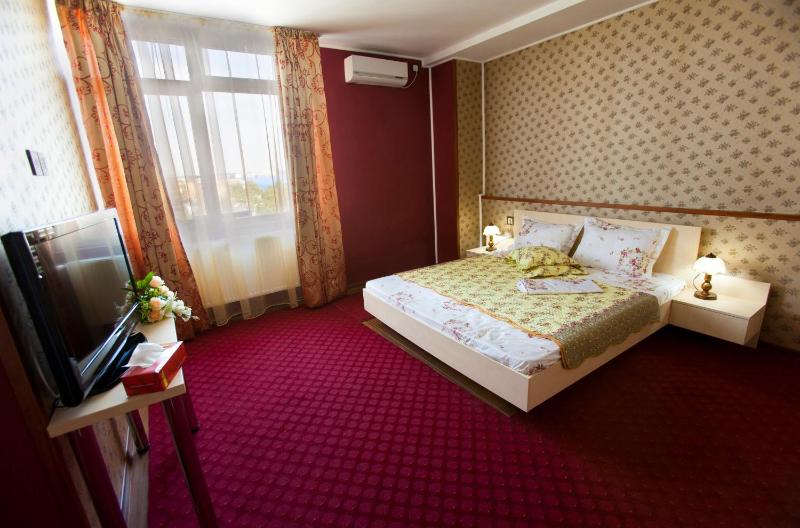 Double Room image 2