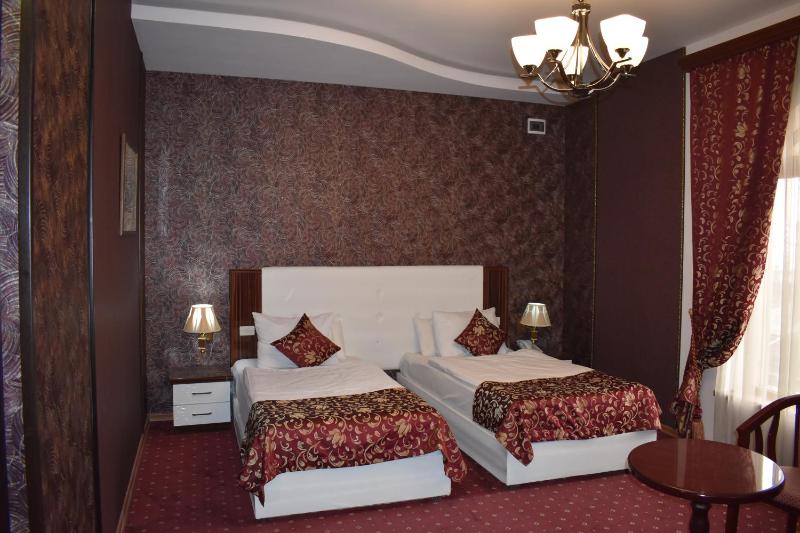 Single Room image 3