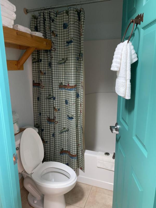 Standard Double Room image 4