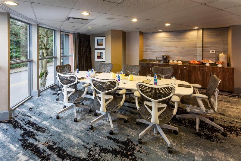 Silver Cloud Hotel - Seattle Broadway - image 9
