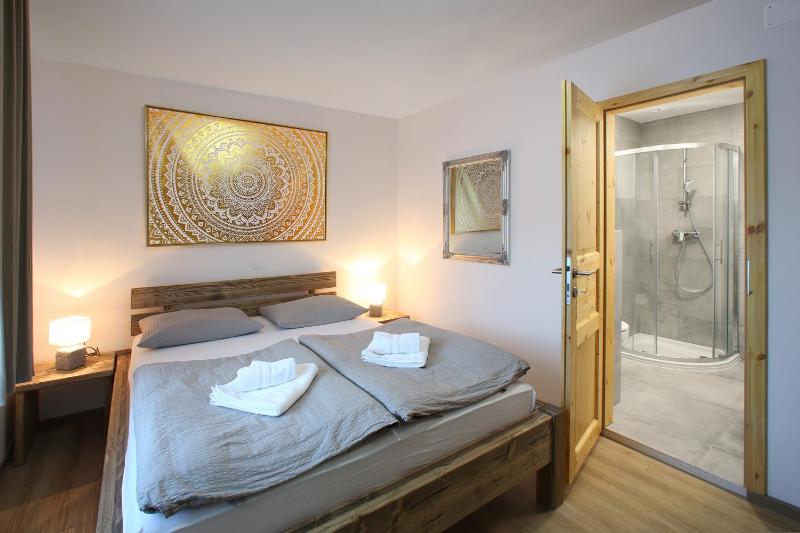 Double Room image 1
