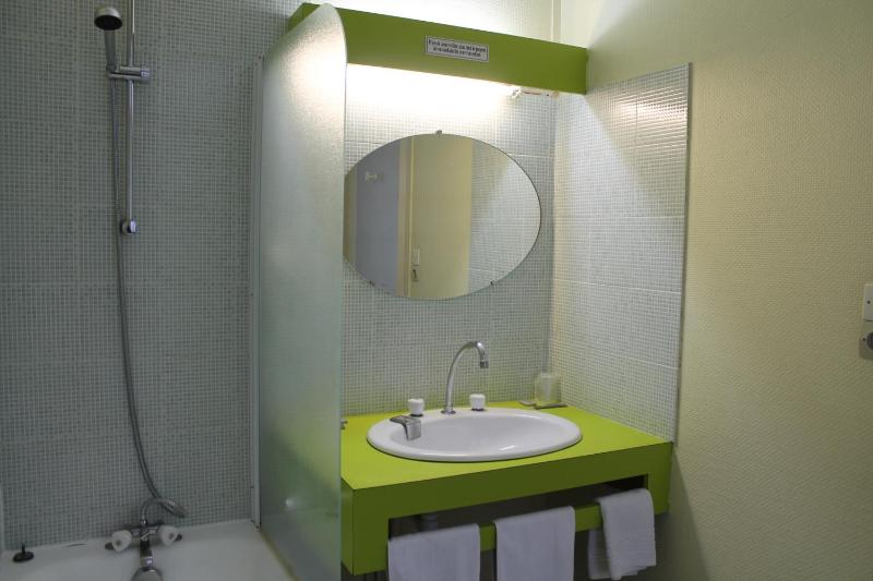 Classic Single Room image 2
