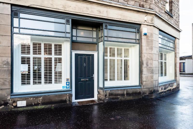 Two-Bedroom Apartment image 4