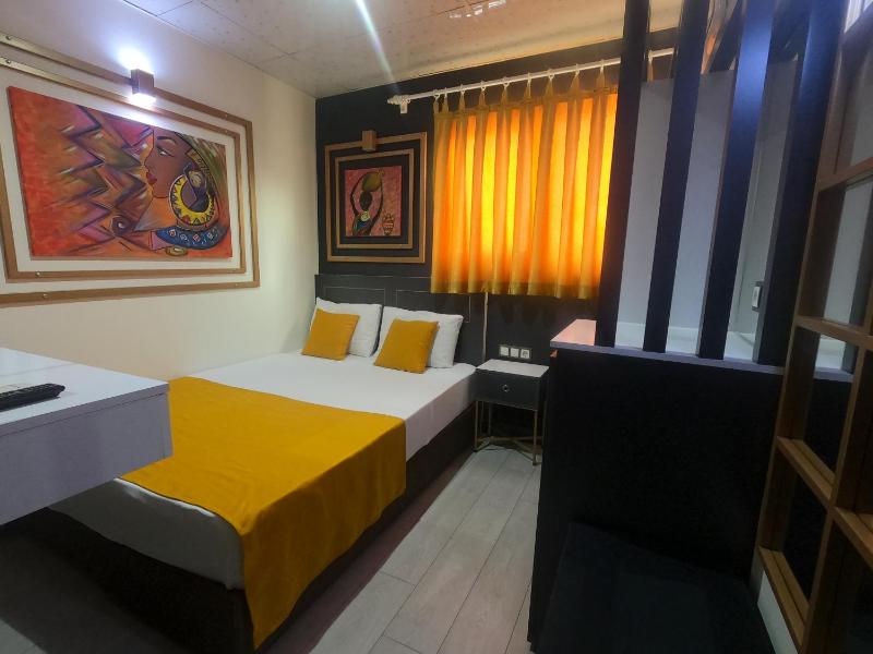 Standard Single Room image 3