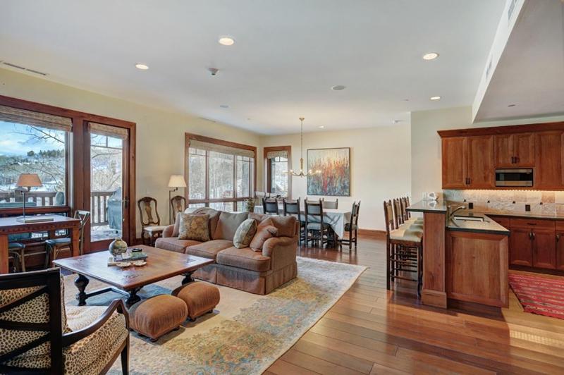 Three-Bedroom Apartment image 1