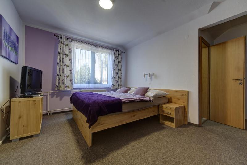 Double or Twin Room image 2