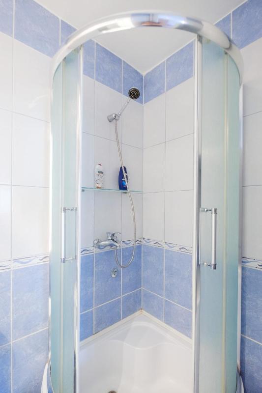 One-Bedroom Apartment image 3