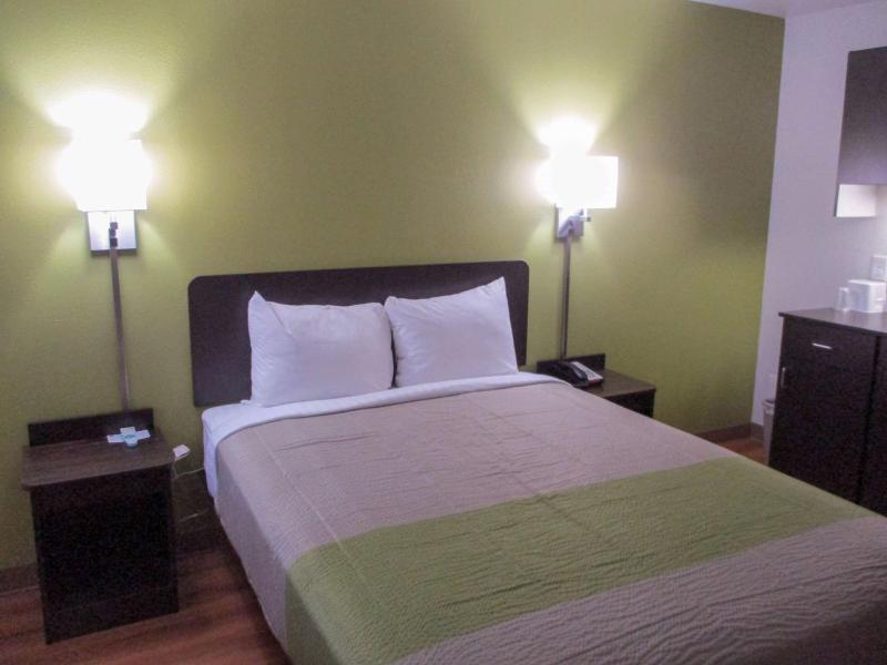 Motel 6-North Olmsted OH - Cleveland - image 34