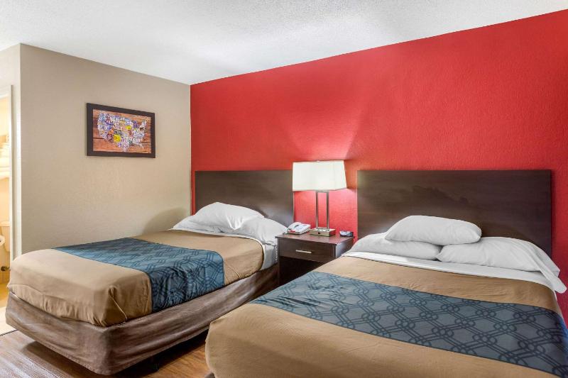 Double Room with Two Double Beds - Non-Smoking image 3