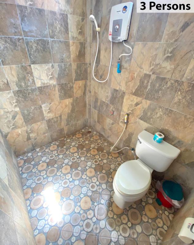 Lanta Emerald Bungalow - image 2