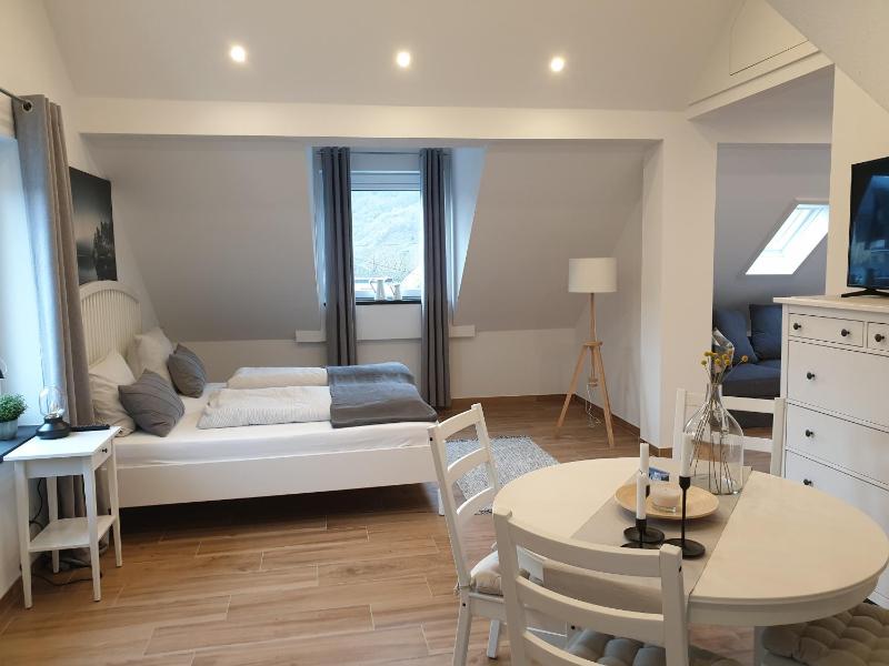 Apartment with Garden View image 2