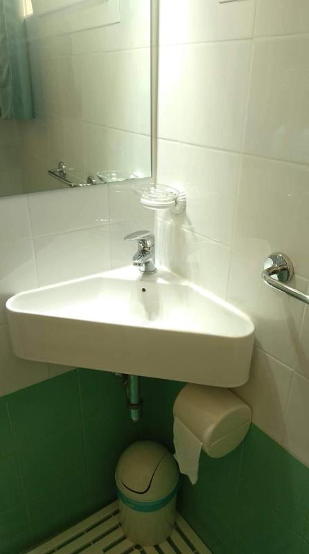 Single Room with Private Bathroom image 3