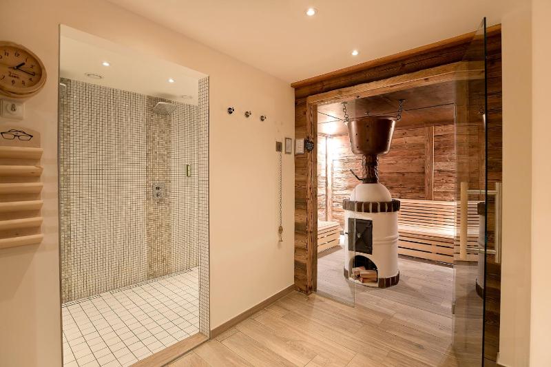Single Room image 4