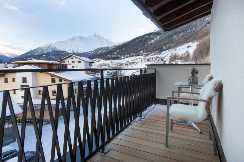 Two-Bedroom Apartment with Balcony image 4