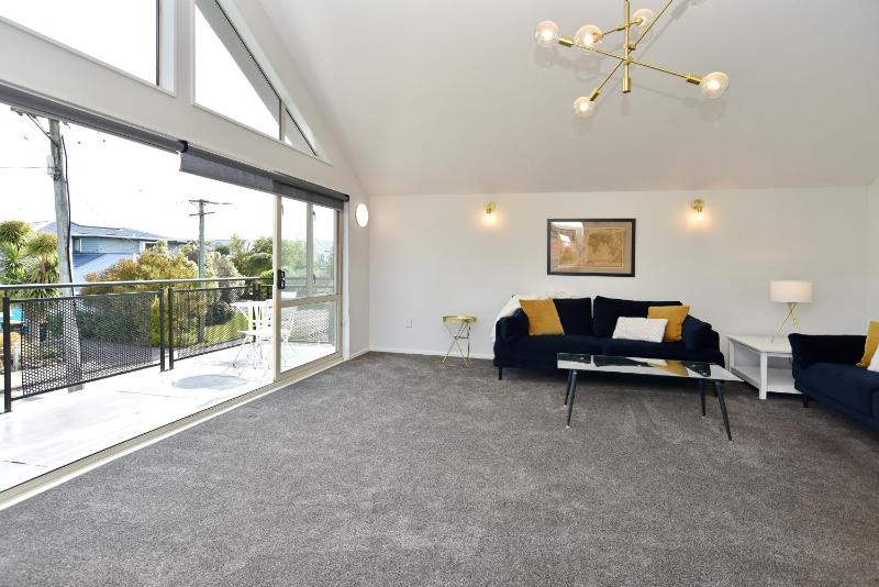 City Haven - 4BR for Families & Friends Secure Parking - image 9