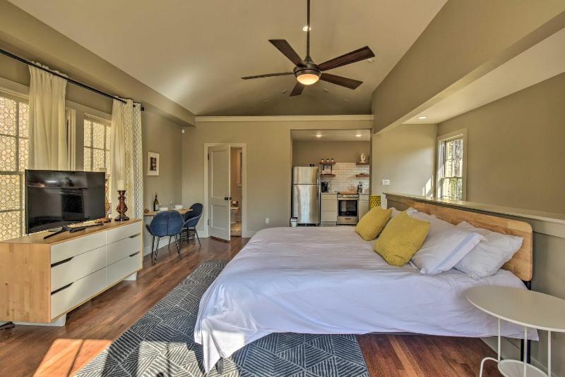 Apartment image 3