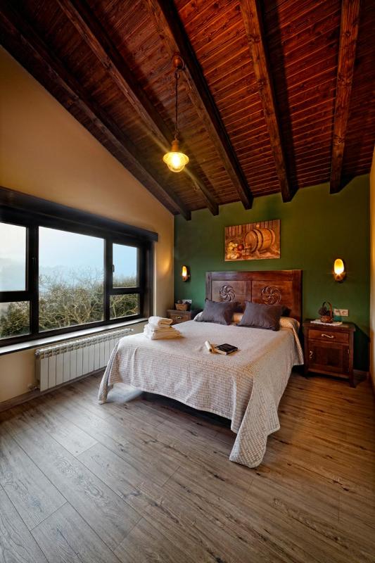 Double Room with Mountain View image 4