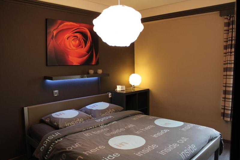 Hydro Palace Apartment - image 3