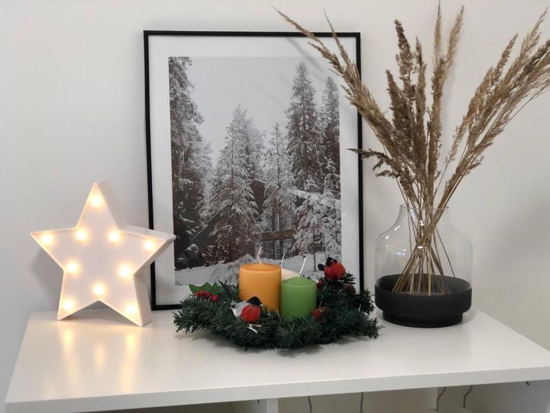 Twin Room - Shared Bathroom image 4