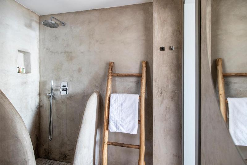 Studio with Sea View (2 Adults) - Geronimos image 3