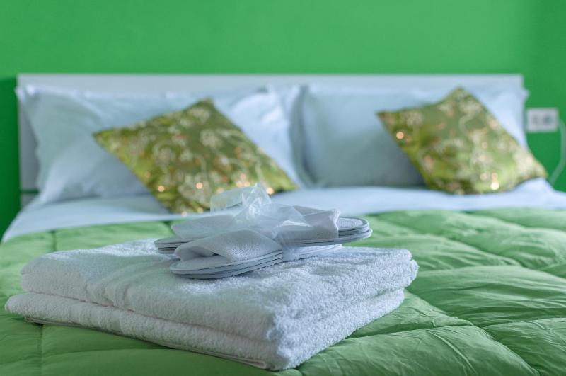 Double Room image 1
