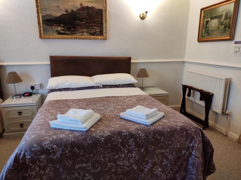 Standard Triple Room image 4