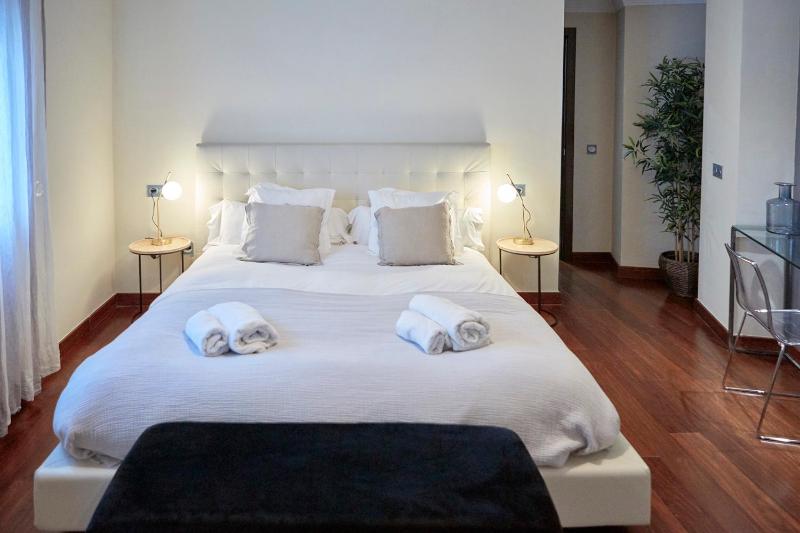 Apartamentos La Bola Suite - image 34