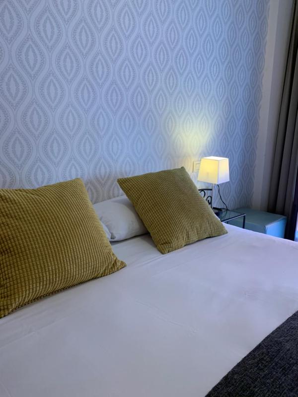 One-Bedroom Apartment with Balcony image 3