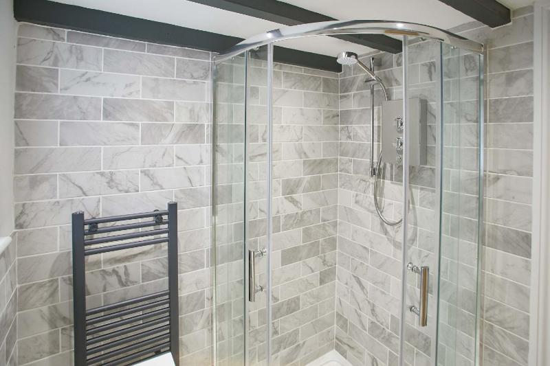 Host & Stay | Burns Yard Apartment - image 11