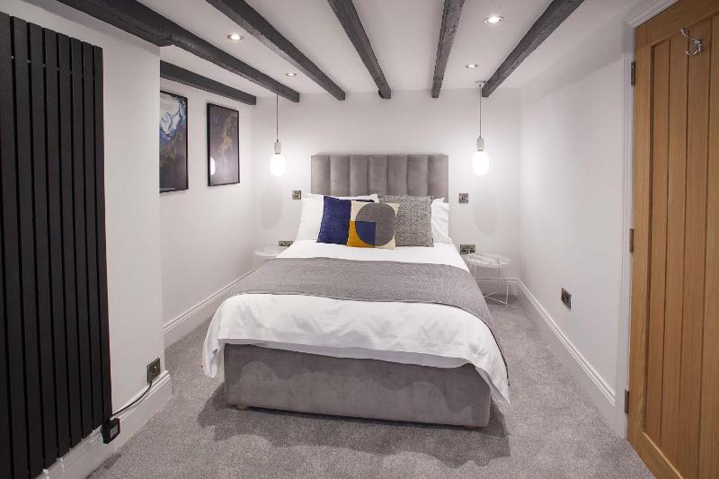 Host & Stay | Burns Yard Apartment - image 14