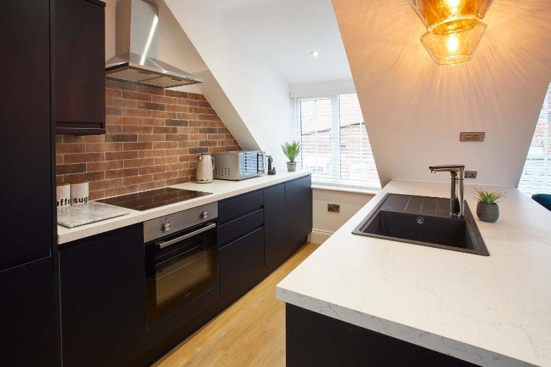 Host & Stay | Burns Yard Apartment - image 13