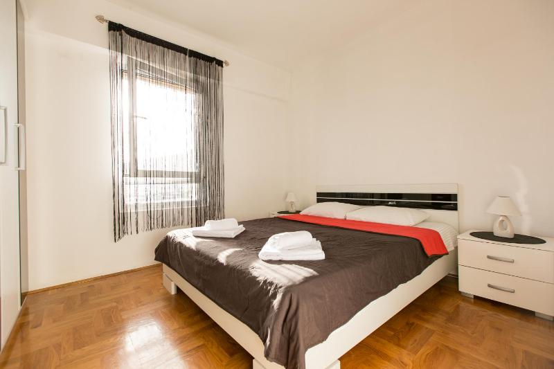Lamela Brilliant Apartment - image 3