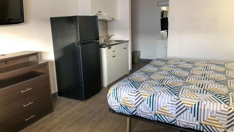 Deluxe Double Room - Non-Smoking image 2