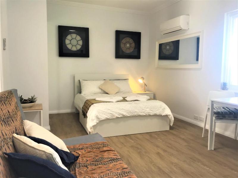M207 West Perth Studio Apartment near Kings Park - image 6
