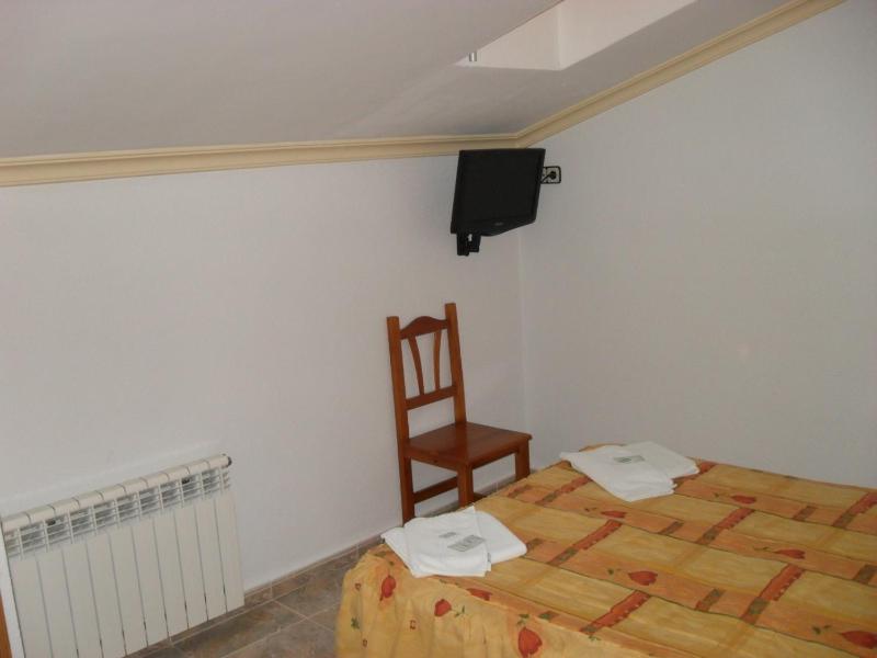Double or Twin Room image 2