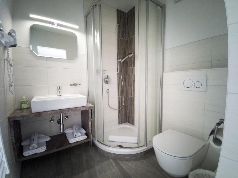 Double Room image 2