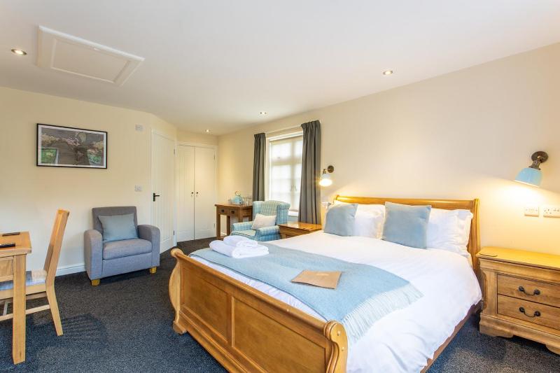 King Room image 2