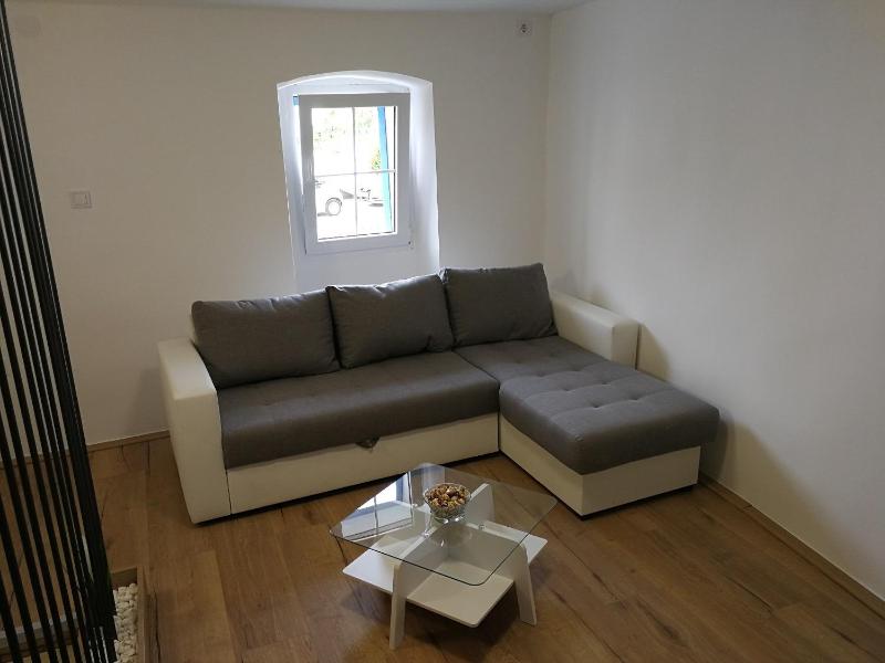 Three-Bedroom House image 1