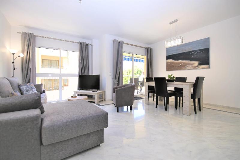 Estepona Port Apartment LUNA - image 7