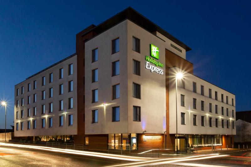 Holiday Inn Express Cheltenham Town Centre By IHG - image 12