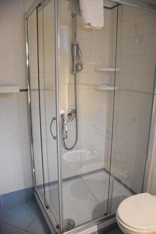 Double Room with Private Bathroom image 3
