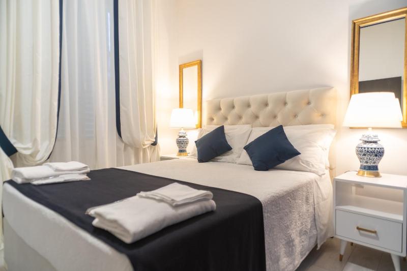 Standard Double Room image 3