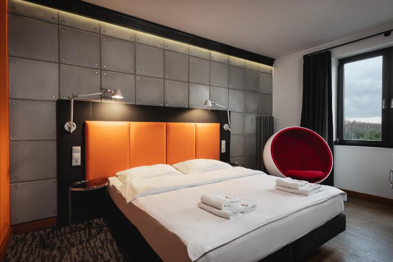 Double Room image 4