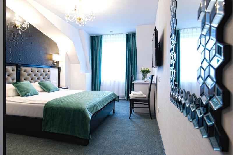 Deluxe Double Room with Shower image 1