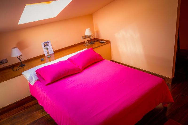 Double Room image 4