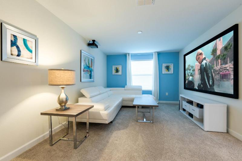 Six Bedroom house image 2