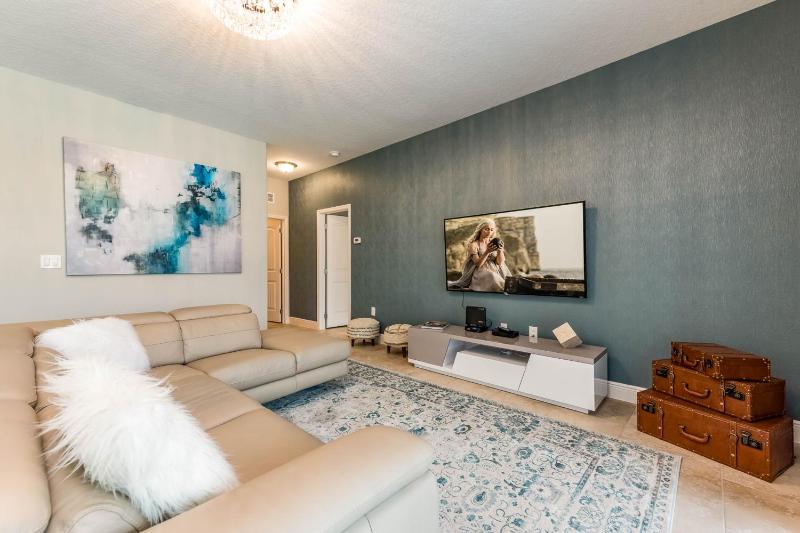 Six Bedroom house image 3