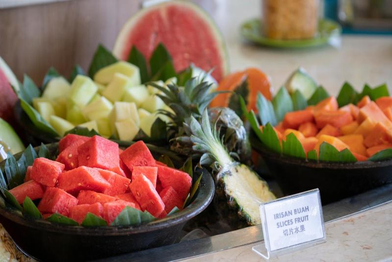 Grand Livio Kuta Hotel - image 10